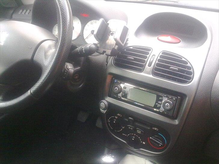 Peugeot 206(SOLGT) billede 13