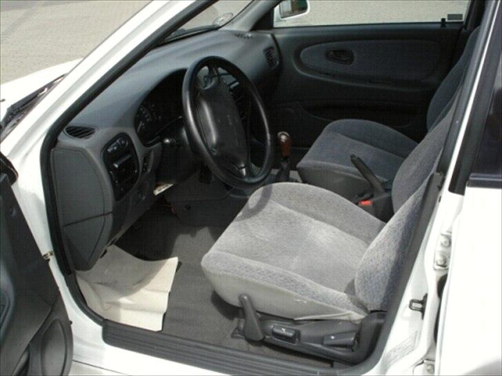 Mitsubishi lancer GLXI billede 3