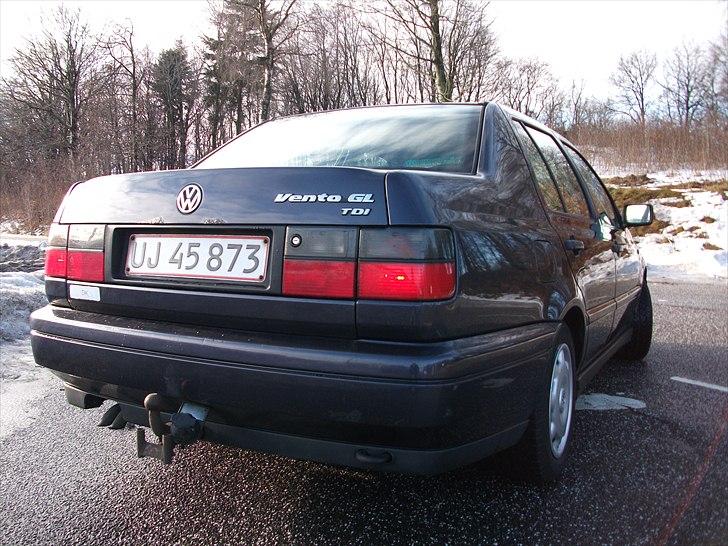 VW Vento 1,9 TDI [ Tidl bil ] billede 2