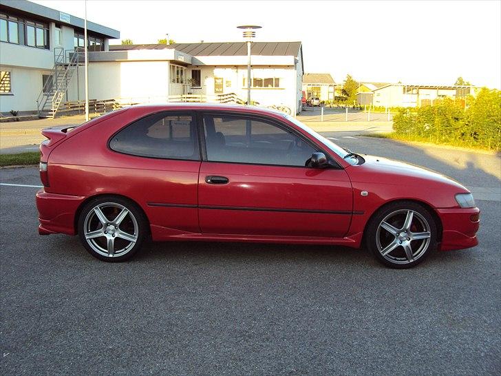 Toyota Corolla 1,6 GSI SOLGT billede 1