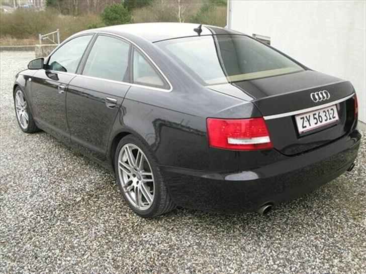 Audi A6 2,4 V6 billede 2
