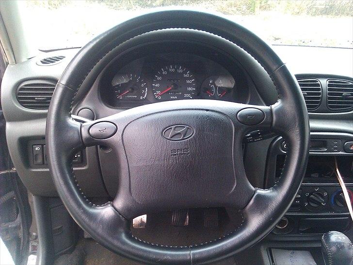 Hyundai Accent Night Rider Solgt billede 12