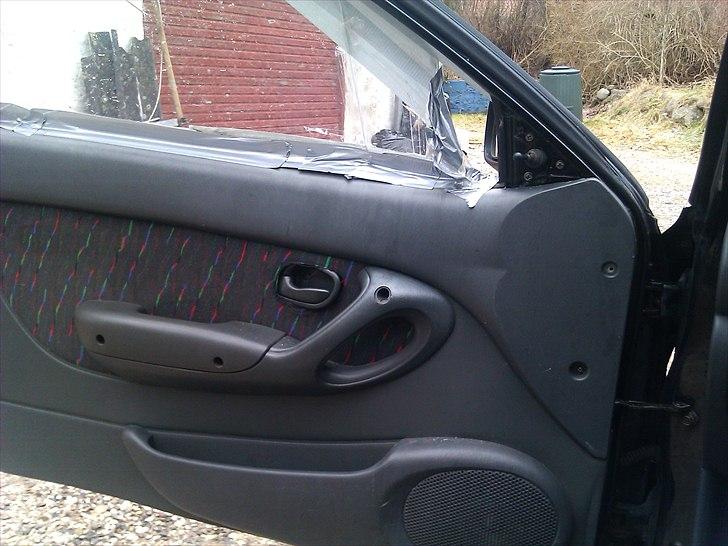 Hyundai Accent Night Rider Solgt billede 15