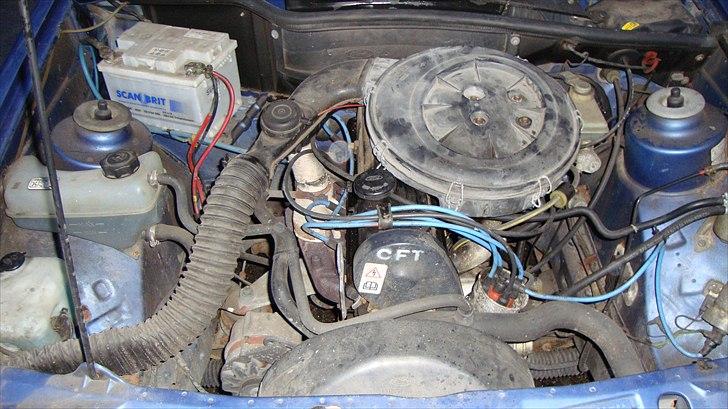 Ford Sierra 1,6 Laser. SOLGT. billede 4