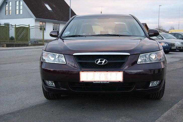 Hyundai sonata solgt - gode forlygter smiler billede 8
