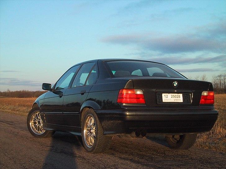 BMW E36 325i 1993 # Solgt billede 3
