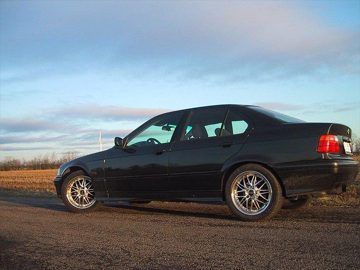 BMW E36 325i 1993 # Solgt billede 9
