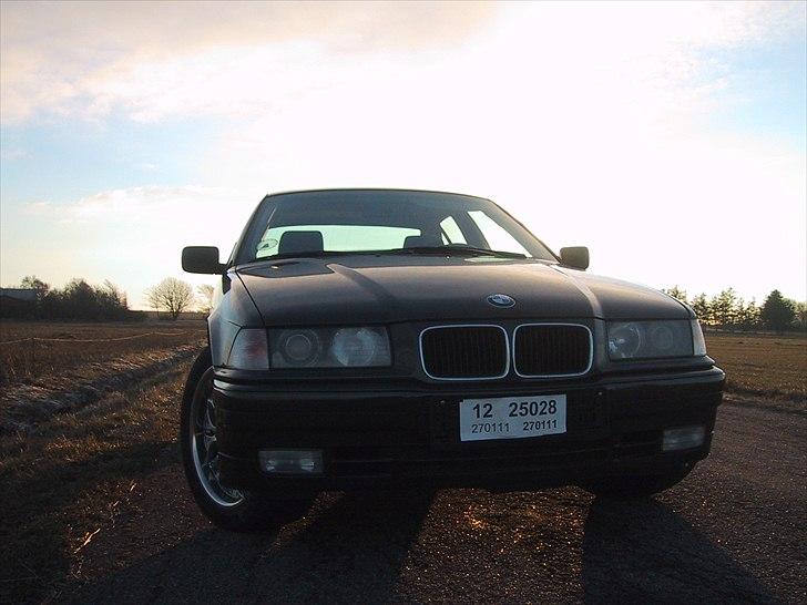 BMW E36 325i 1993 # Solgt billede 10