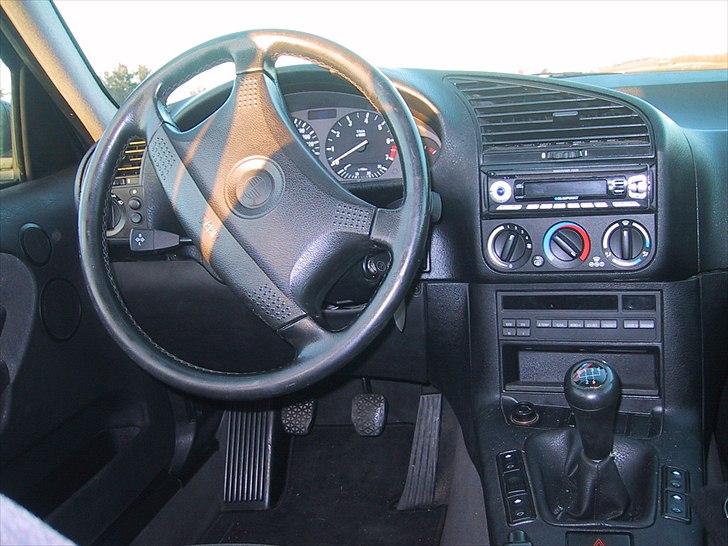 BMW E36 325i 1993 # Solgt billede 12