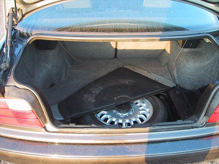 BMW E36 325i 1993 # Solgt billede 18