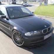 BMW 318i