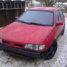 Nissan sunny (solgt)