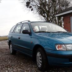 Toyota Carina E st car. 1,8i 16v