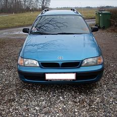 Toyota Carina E st car. 1,8i 16v