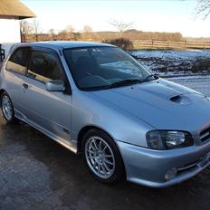 Toyota starlet Glanza V