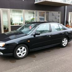 Nissan Primera  (SOLGT)