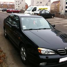Nissan Primera  (SOLGT)
