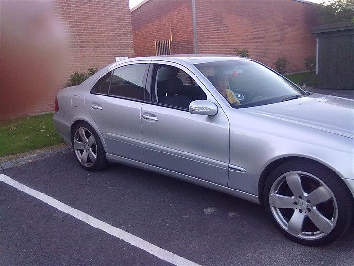 Mercedes Benz e270 billede 2