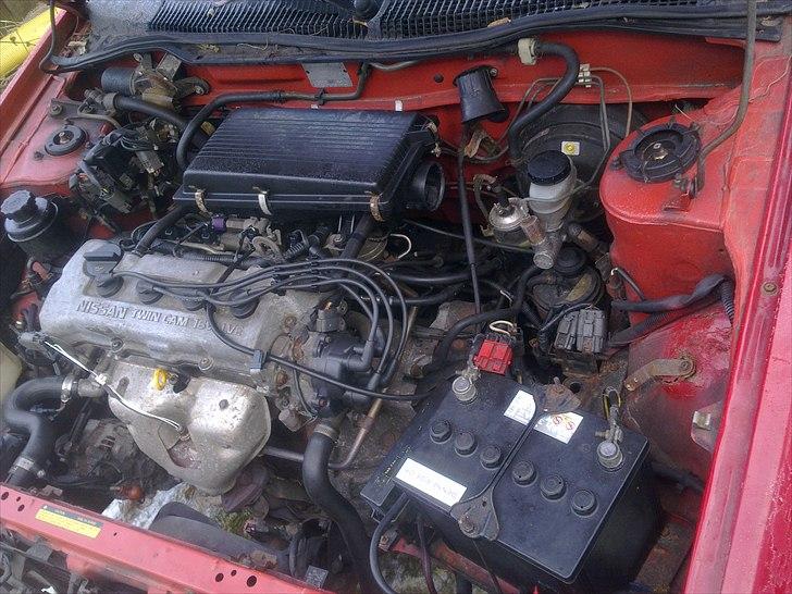 Nissan sunny (solgt) billede 7