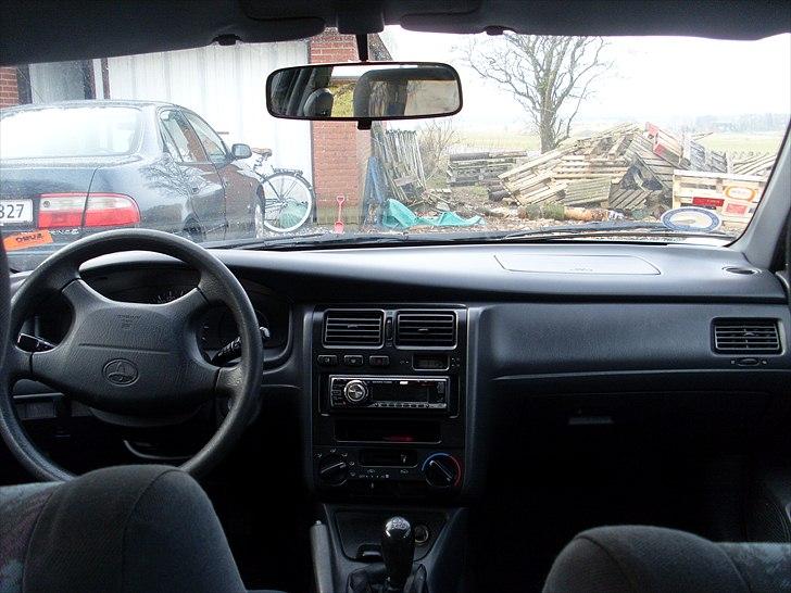 Toyota Carina E st car. 1,8i 16v billede 9