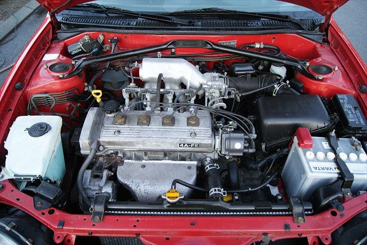 Toyota Corolla G6R totalskadet billede 7