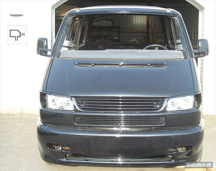 VW T4 151 hk - først bliv den malet sort billede 3