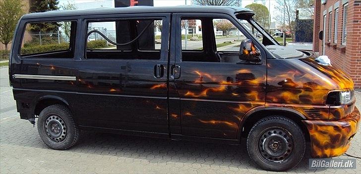 VW T4 151 hk - og nu er der malet flammer på billede 6