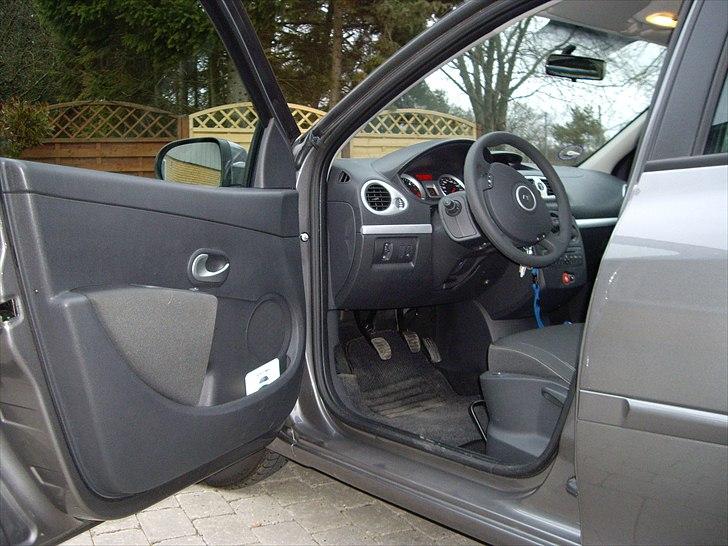 Renault Clio III 1,5 DCI ECO 2 BYTTET billede 10