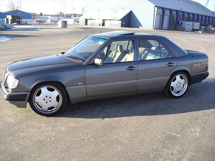 Mercedes Benz 300E  billede 4