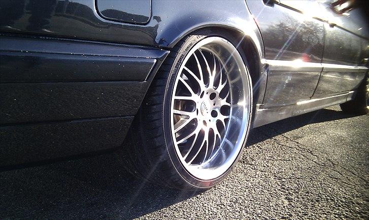 BMW e34 520i SOLGT billede 9
