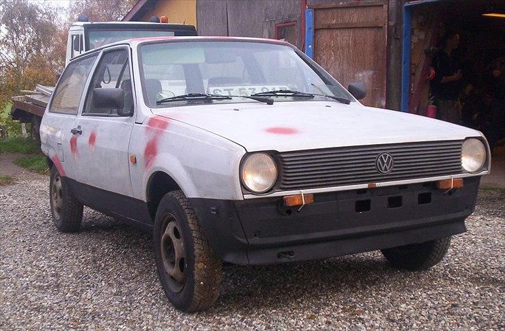 VW Polo steilheck *SOLGT* billede 2