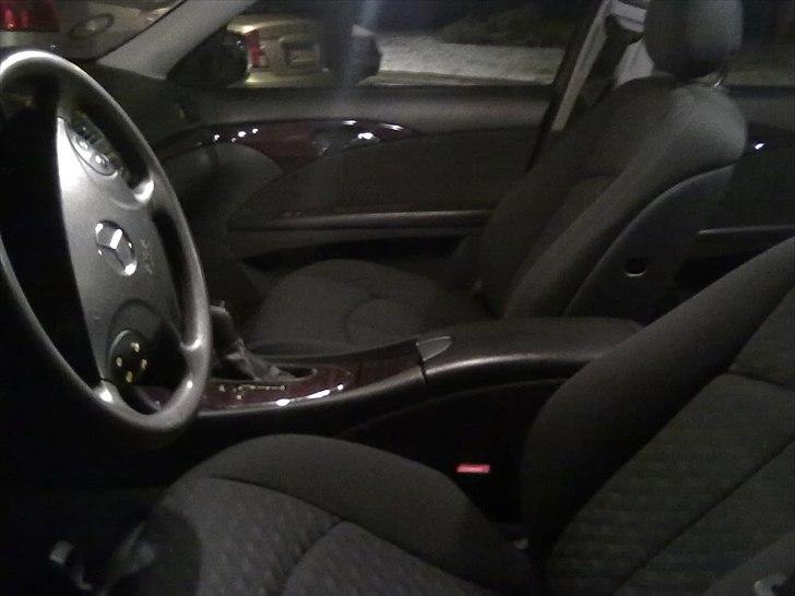 Mercedes Benz e270 billede 8
