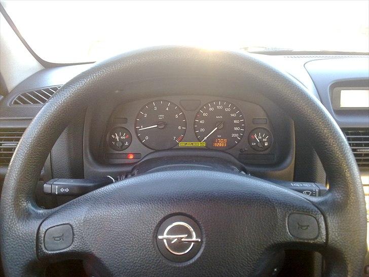 Opel Astra 1,6 16v STC. SOLGT - Alt virker fint... billede 2