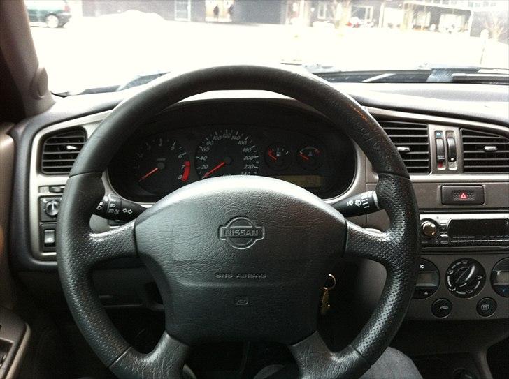 Nissan Primera  (SOLGT) billede 8