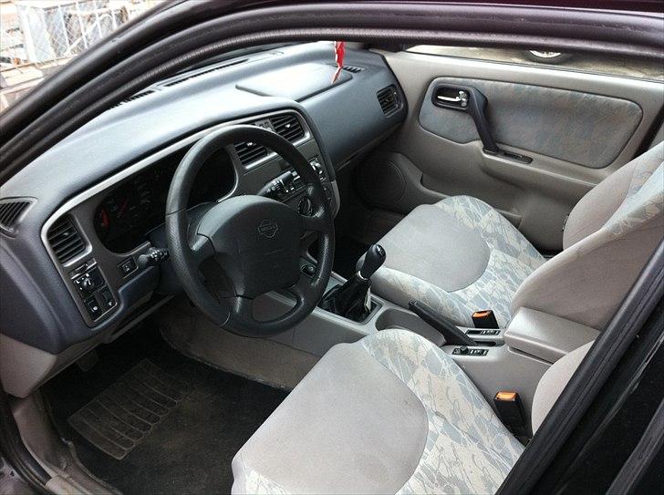 Nissan Primera  (SOLGT) billede 9