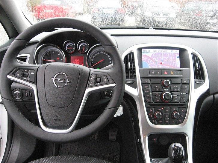 Opel Astra Sports Tourer Sport billede 6