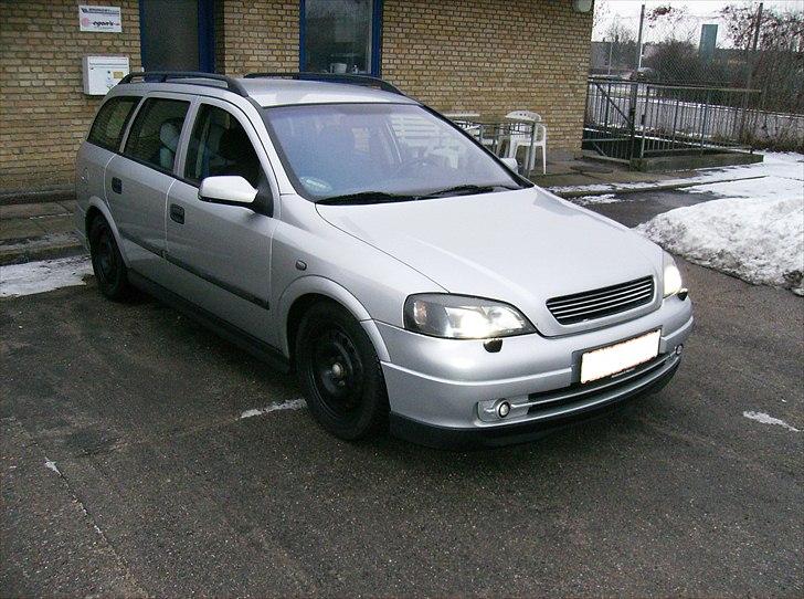 Opel astra G caravan dti (totaltskadet) - som den ser ud nu med opc læbe og org xenon hella "de"linse tågelygter billede 12