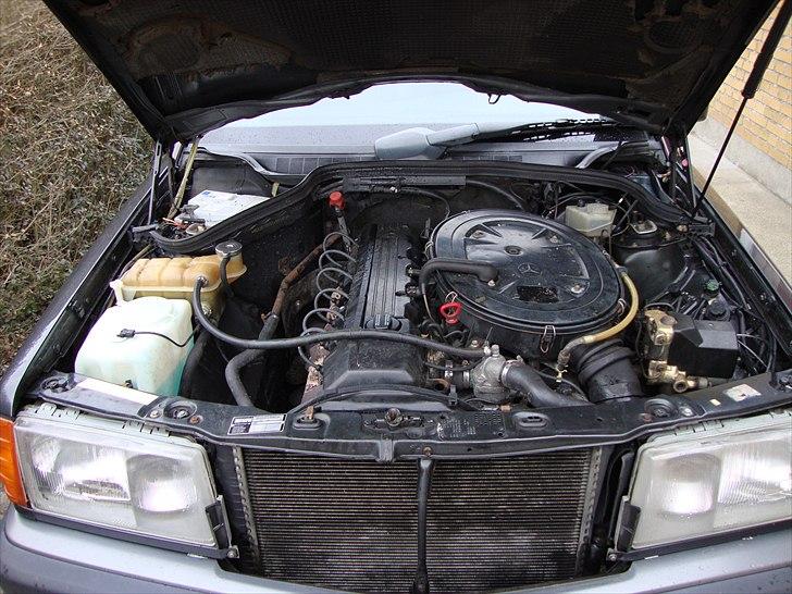 Mercedes Benz 190e facelift  R.I.P. billede 4