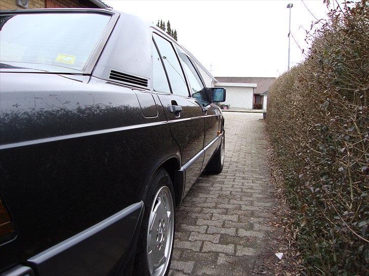 Mercedes Benz 190e facelift  R.I.P. billede 5