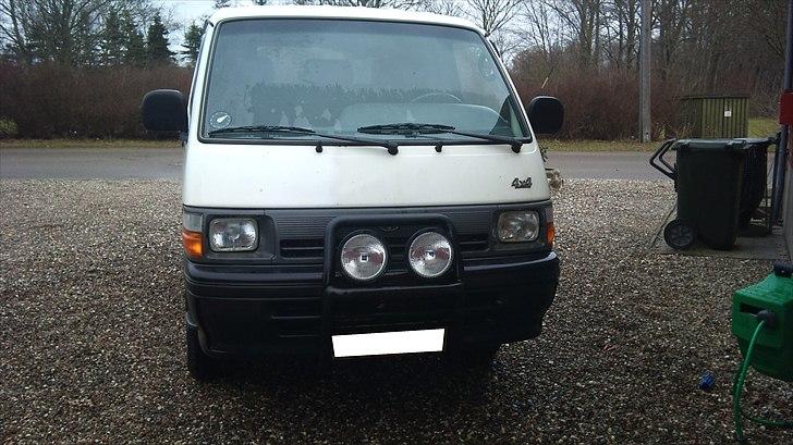 Toyota Hiace LH108 4x4 billede 1