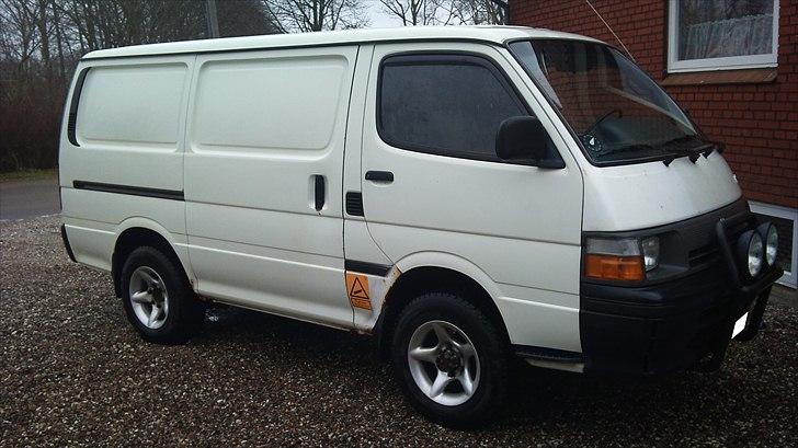 Toyota Hiace LH108 4x4 billede 3