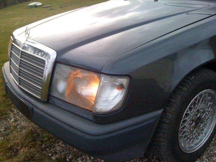 Mercedes Benz w124 230E billede 16