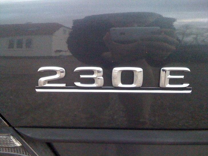 Mercedes Benz w124 230E billede 18