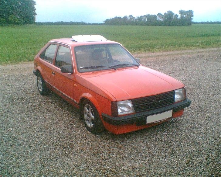 Opel              Kadett D 1,3 billede 1