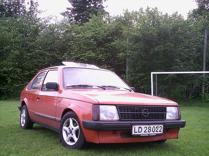 Opel              Kadett D 1,3 billede 3