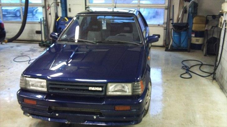 Mazda 323 4wd turbo solgt billede 2