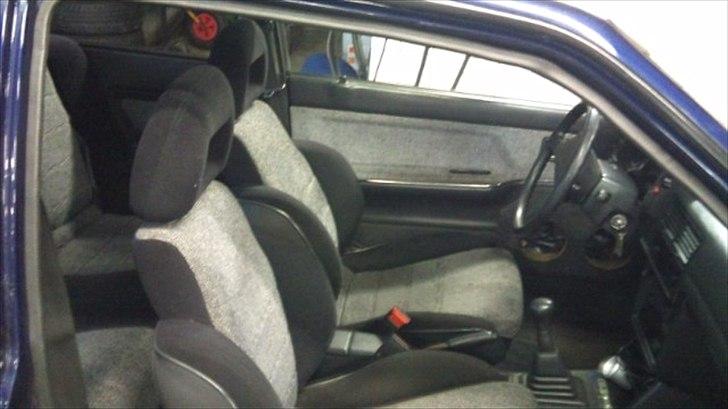 Mazda 323 4wd turbo solgt billede 5