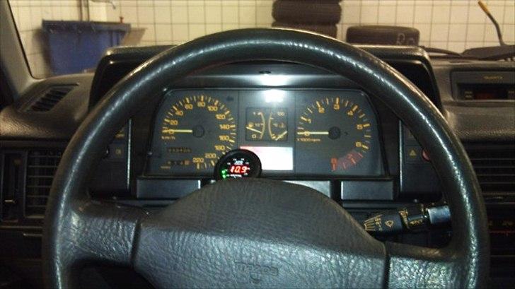 Mazda 323 4wd turbo solgt billede 6