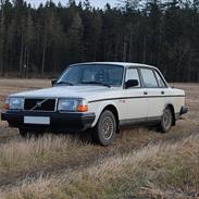 Volvo 240 DL