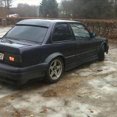 BMW E30 325 *solgt*